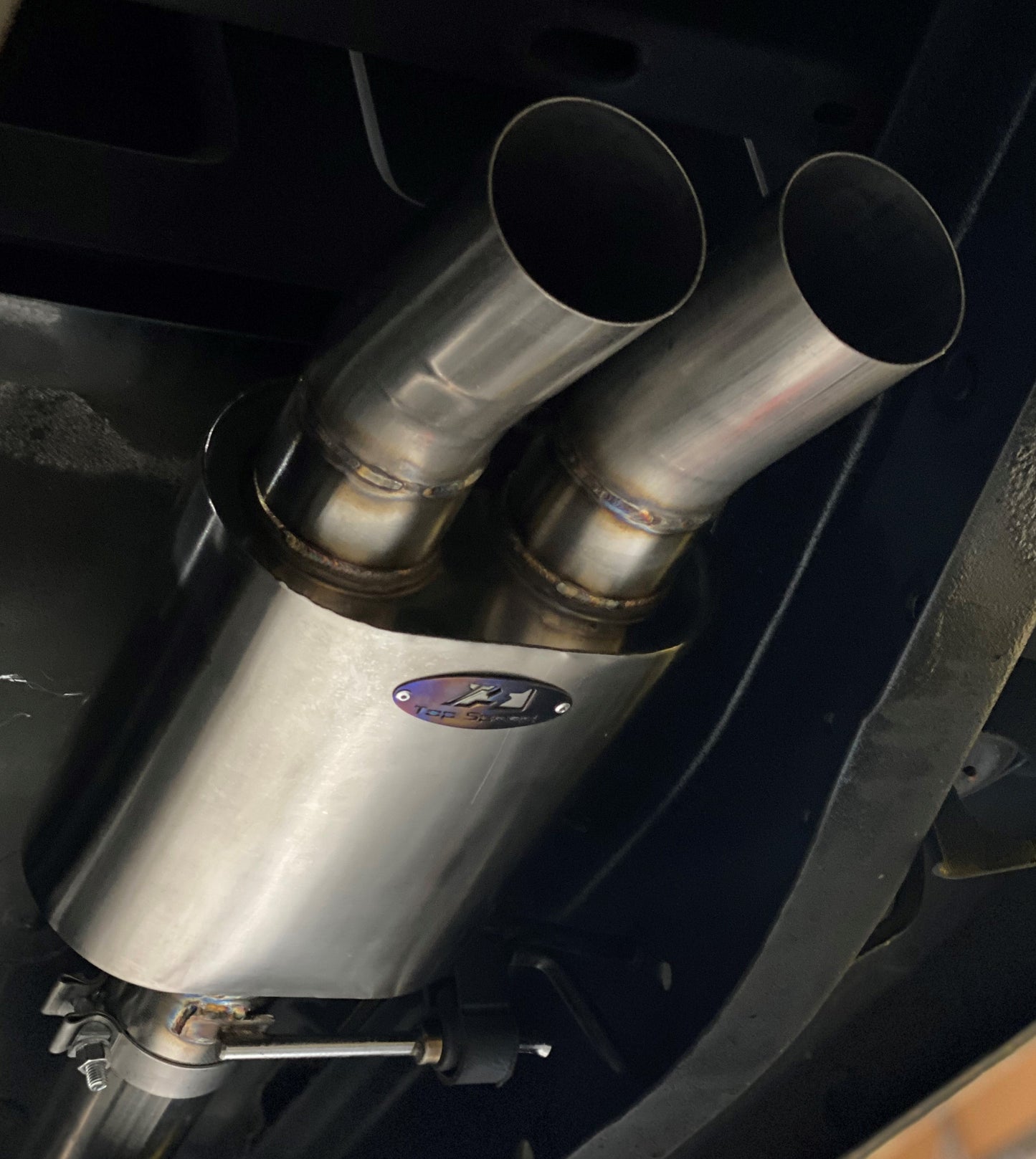 Top Speed Pro1 T304 Stainless Steel Oval Muffler – 3 Inch Inlet / Dual 3 Inch Outlet